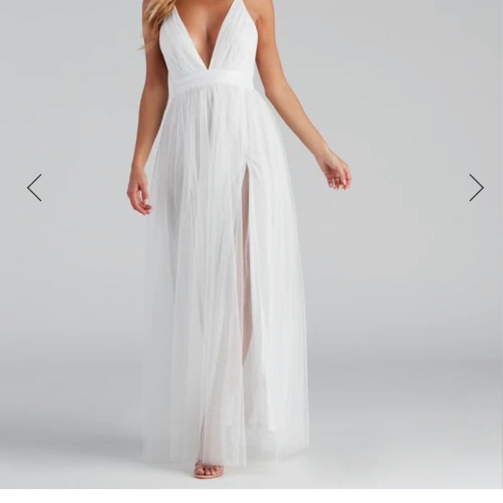 WINDSOR Elisabeth Pleated Tue Formal Maxi